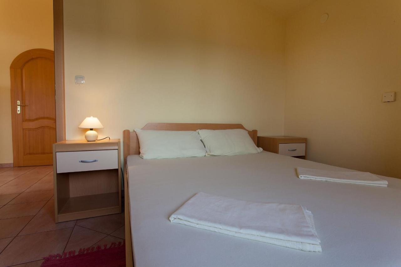 Apartman Vjekoslav Krk Town Exteriér fotografie