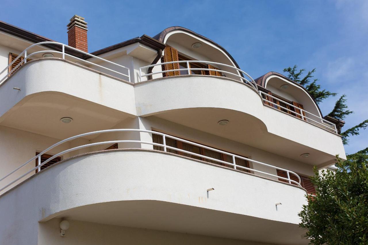 Apartman Vjekoslav Krk Town Exteriér fotografie