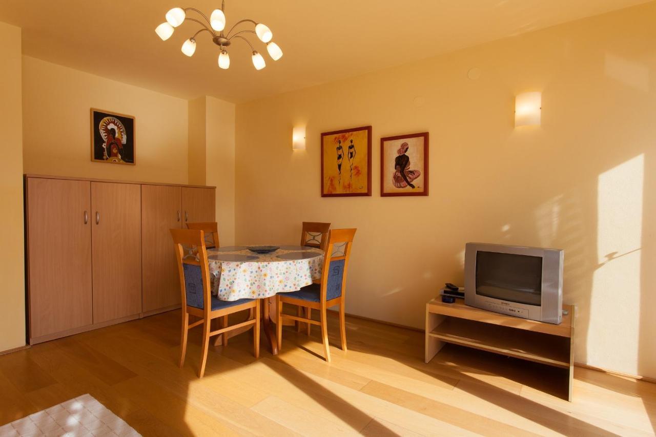 Apartman Vjekoslav Krk Town Exteriér fotografie